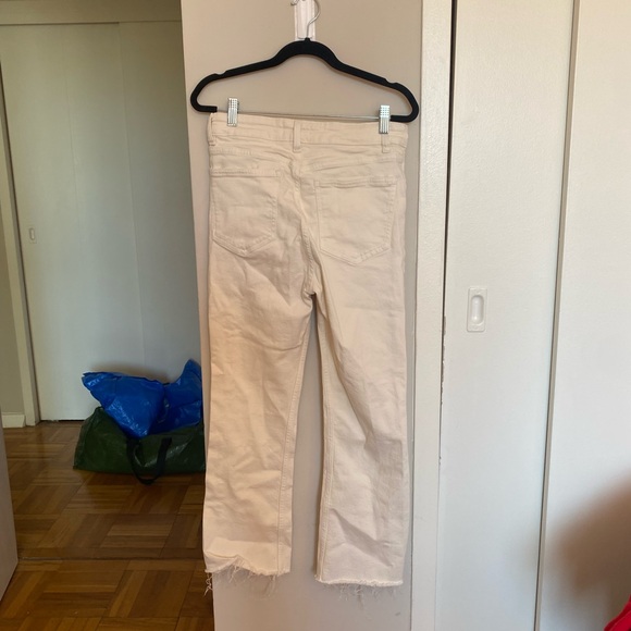 ZARA • frayed cream jeans - Picture 8 of 11